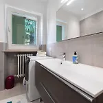 Apartamento Pittoresco Con Piscina Torri Del Benaco