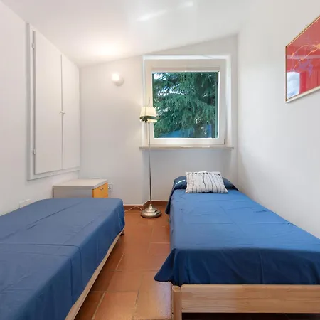 Pittoresco Con Piscina Apartment